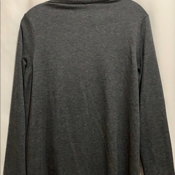 BOBEAU GRAY ASYMMETRICAL TOP ONE BUTTON SZ M - Picture 6 of 7